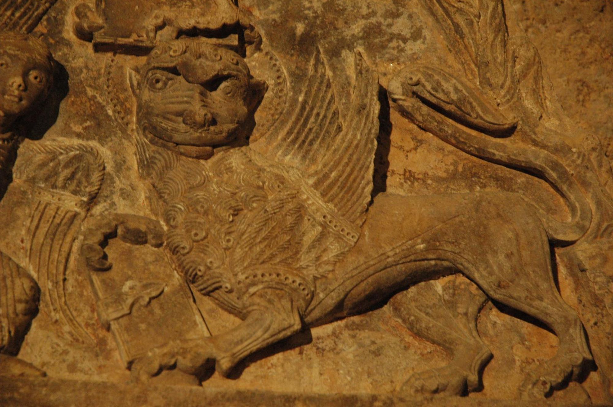 Tympan de la collégiale de Barjols - Photographie n°6